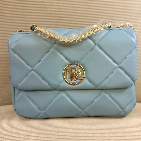 Badgley Mischka Spring Blue Vegan
Leather Small Quilted bag - Picture 2 of 10